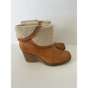 SKECHERS Womens Brown Leather Faux Shearling Wedge Heel Boots Sz 10